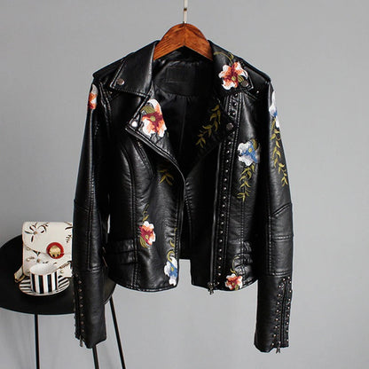 Herbstliche bestickte Damen Kunstlederjacke im Bikerstil – Eleonora