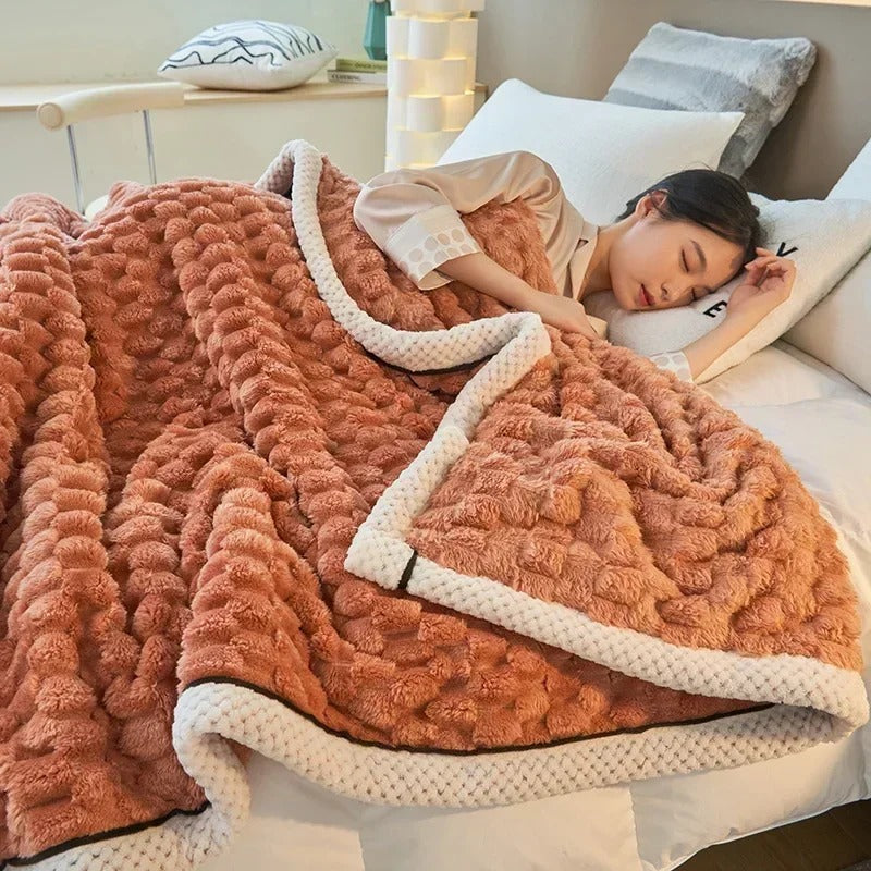 Doppellagige Coral-Velvet-Decke für Herbst & Winter – TurtleWarm