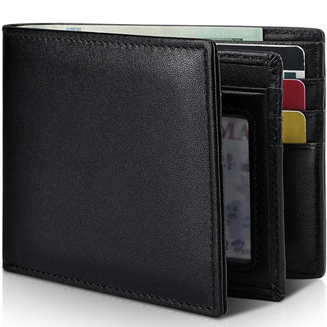 Schwarze Geldbörse aus glattem, feinporigem Leder, aufgeklappt mit Geldscheinen, bunten Karten und Ausweisfenster.