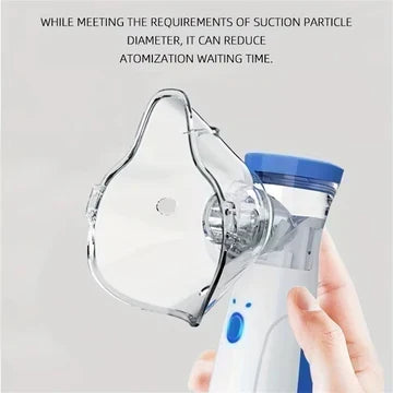 Hand hält das Gerät mit aufgesetzter transparenter Maske als Detail