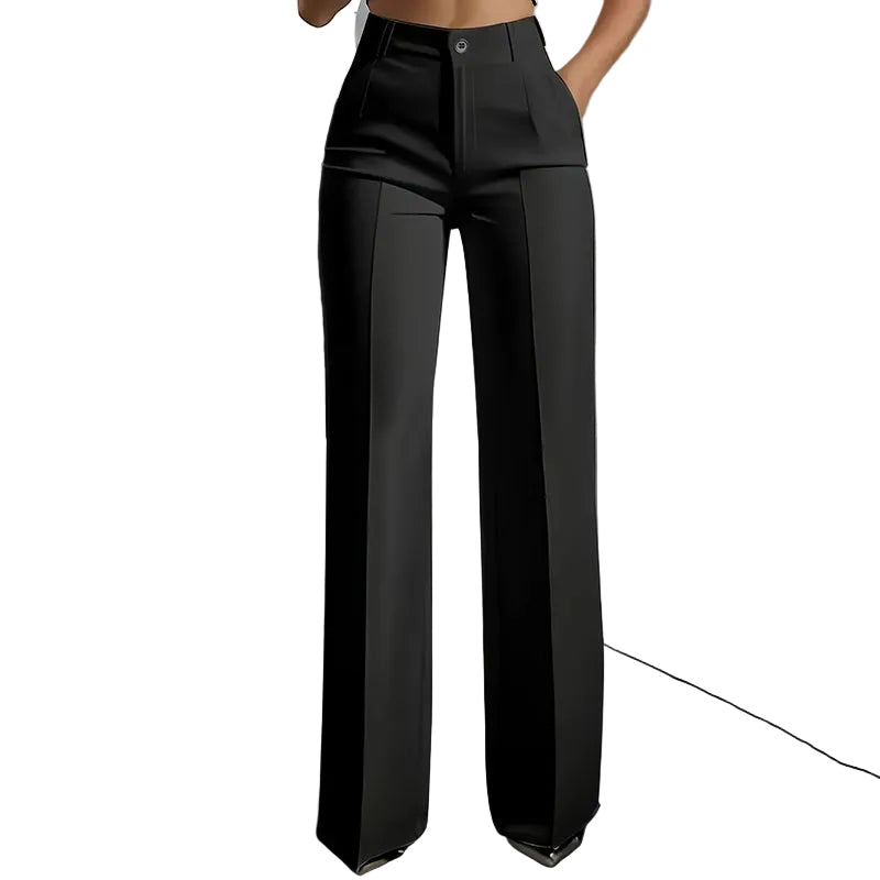 Schwarze Hochtaillenhose mit gerader Weite und Bügelfalte, frontal am Model vor weißem Hintergrund.
