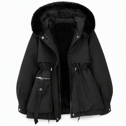 Schwarzer Parka mit dunkler Fellkapuze und schwarzem Fleecefutter, offen fotografiert, freigestellt auf weißem Hintergrund 9