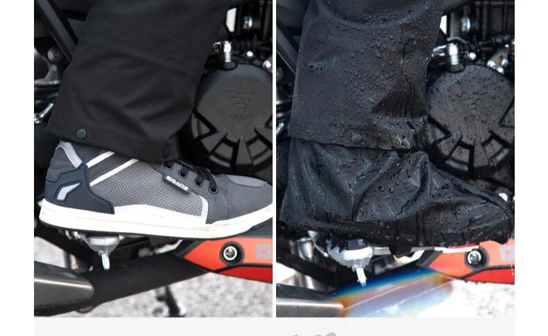 Vergleich auf dem Motorrad: Turnschuh ohne Überhose links, nasse schwarze Hose über dem Schuh rechts 2