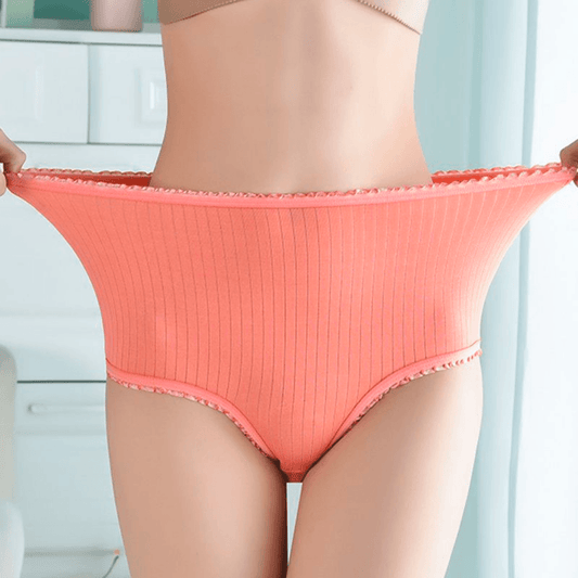 Schwarzer gerippter auslaufsicherer Slip mit hohem Bund, Frontansicht