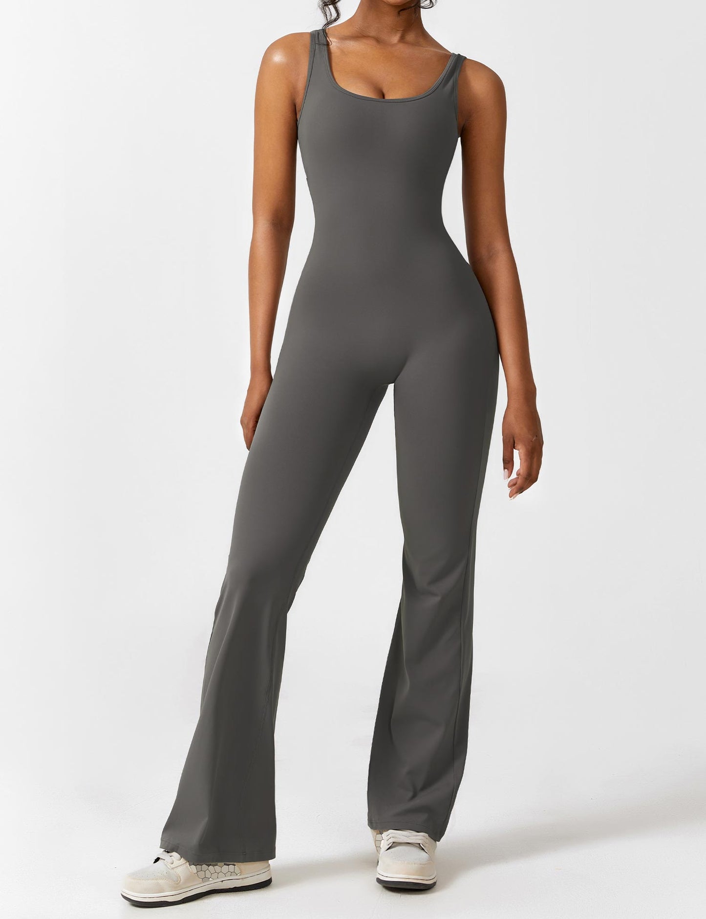 Rückenfreier Jumpsuit mit Schlaghose – Liv