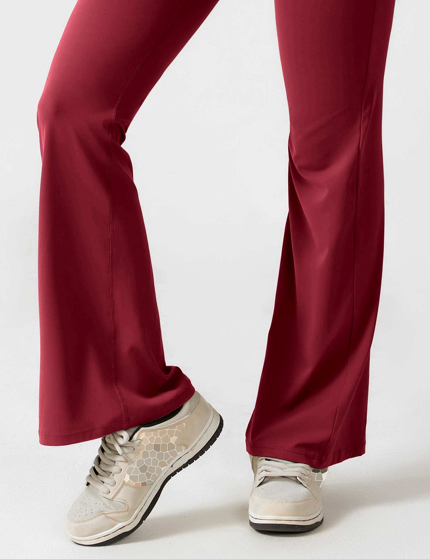 Rückenfreier Jumpsuit mit Schlaghose – Liv
